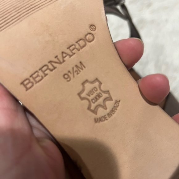 Bernardo Block Heel sandal - size 9.5 - Picture 5 of 8